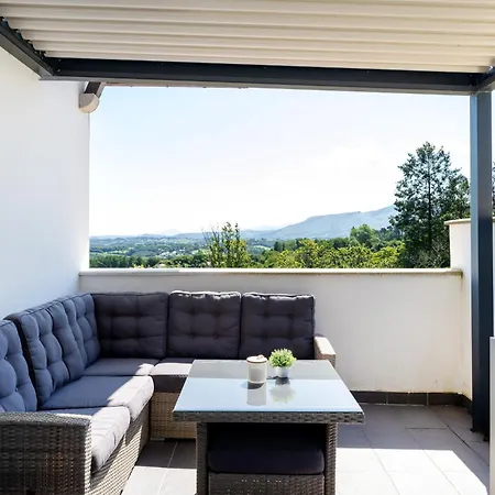 12 Pers 5km Hendaye Apartment *